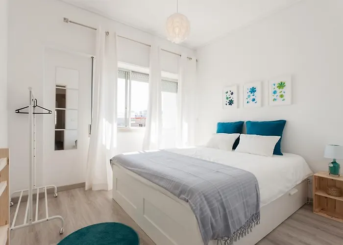 Flh Marques Modern Flat